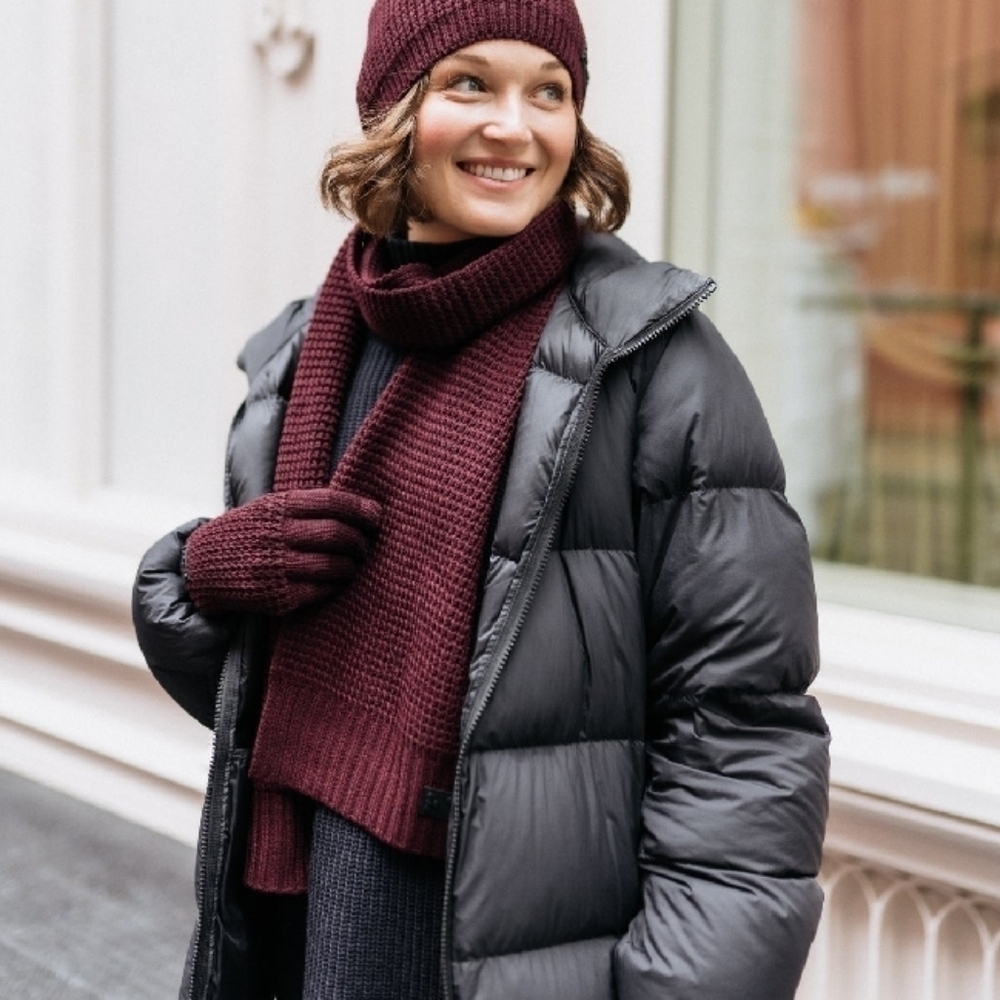 Two Blind Brothers Maroon Cuncky Scarf